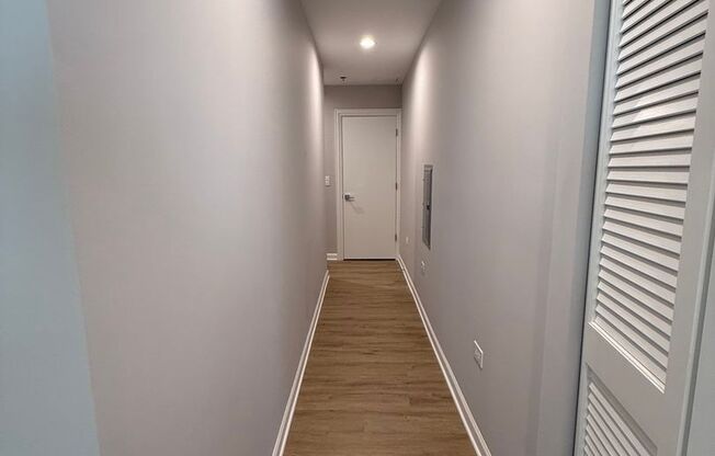 1 bed, 1 bath, 550 sqft, $1,475, Unit 1205