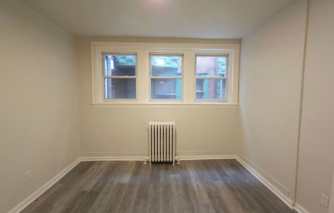 2 beds, 1 bath, 1,000 sqft, $1,050, Unit 1829 S 58th St 1st floor