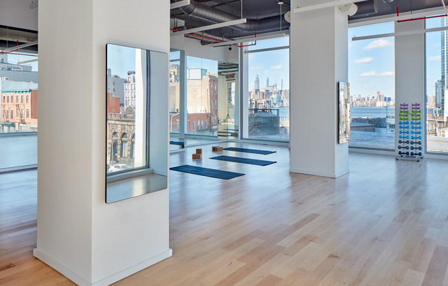 1 bed, 1 bath, $4,650, Unit 11B