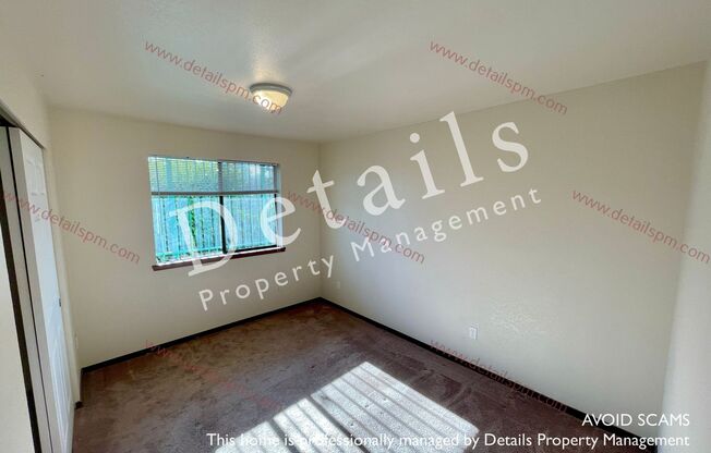 Nicely updated 2 bedroom/1.75 bath View Condo near Ferry & Naval Base Kitsap