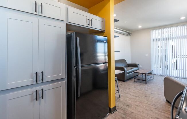 1 bed, 1 bath, 641 sqft, $1,959, Unit 301 [Furnished]