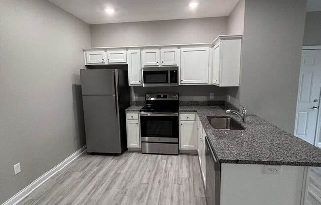 1 bed, 1 bath, 765 sqft, $895, Unit 226 1A