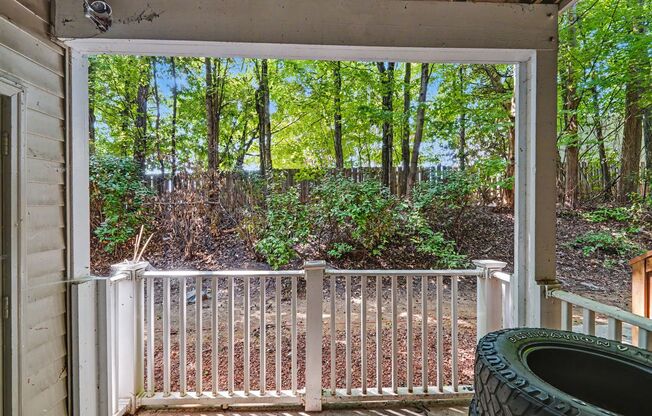 Spacious 4-Bedroom Condo Across from UNC Charlotte!