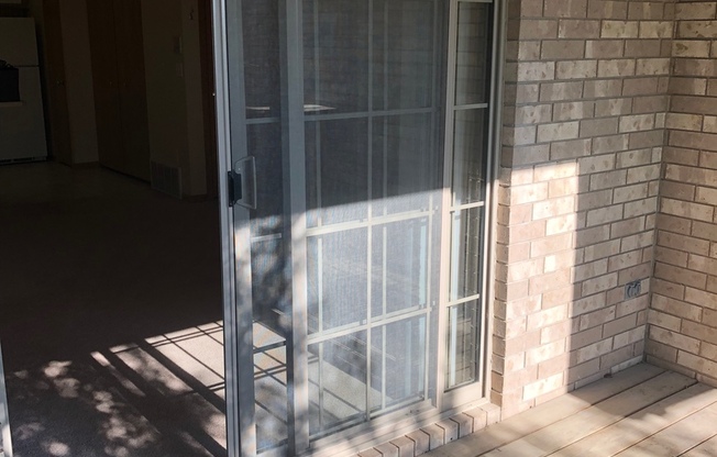 Nice 2br Condo in Coralville close to shopping & interstate