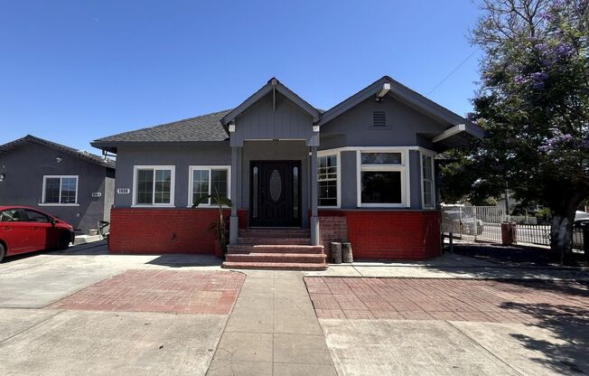 1606 E SAN FERNANDO ST