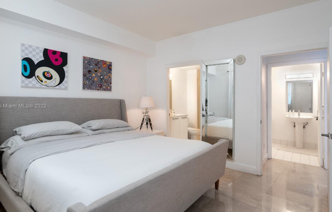 2 beds, 2.5 baths, $4,400, Unit Unit 2910