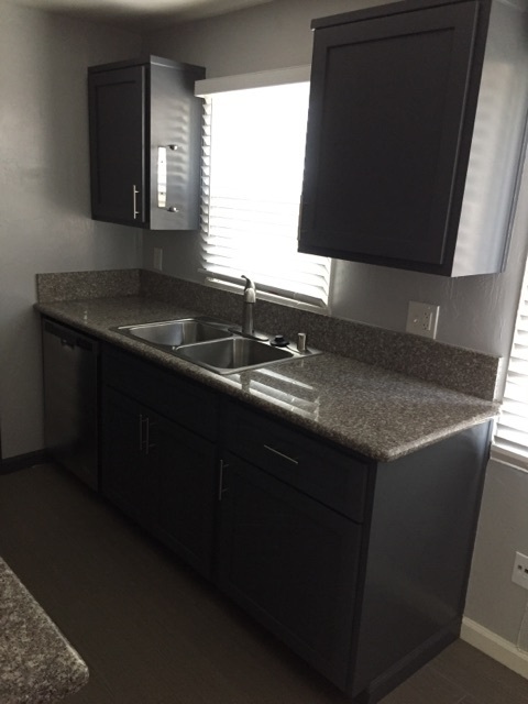 1 bed, 1 bath, 637 sqft, $1,200