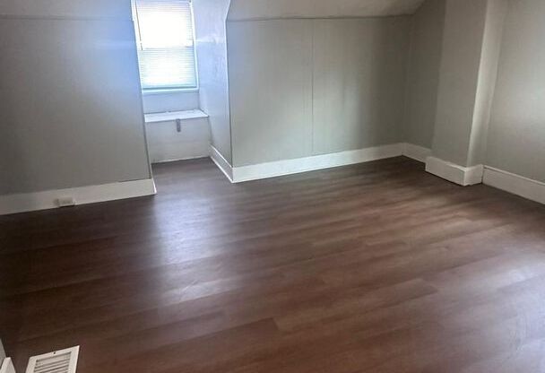 2 beds, 1 bath, 800 sqft, $850, Unit 7614