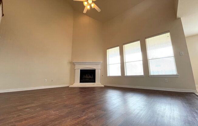 4 beds, 3.5 baths, $2,750