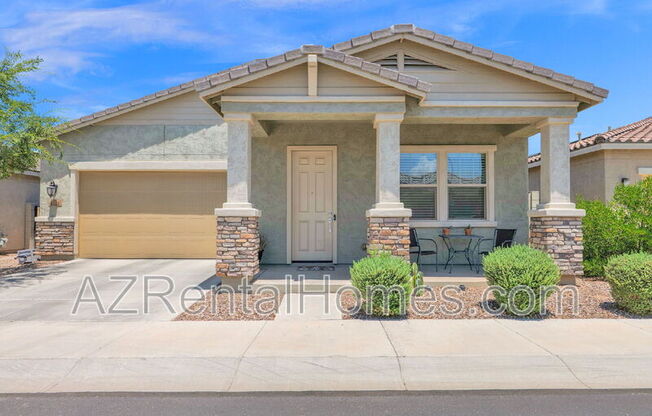 8720 E NAVARRO AVE