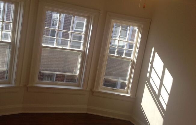 1 bed, 1 bath, 615 sqft, $1,015, Unit 1544-205