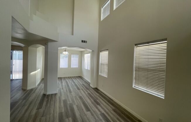 Great 4 Bedroom Remodeled Home In Peccole Ranch!!!