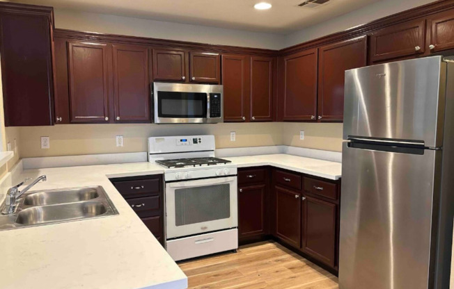 5989 BANBURY HTS WAY