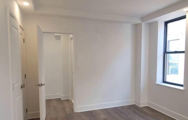 2 beds, 2 baths, $8,000, Unit 15B