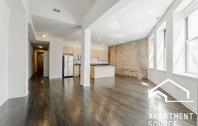 2336-44 N Milwaukee