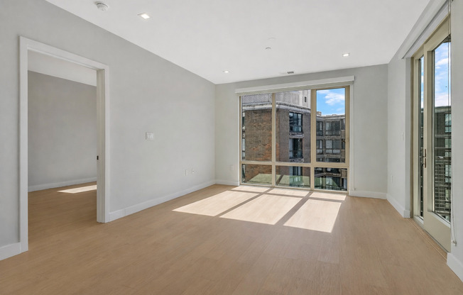 2 beds, 2 baths, 867 sqft, $4,425, Unit 805