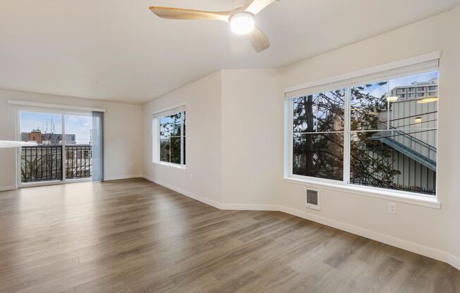 2 beds, 2 baths, 1,005 sqft, $2,795, Unit 304