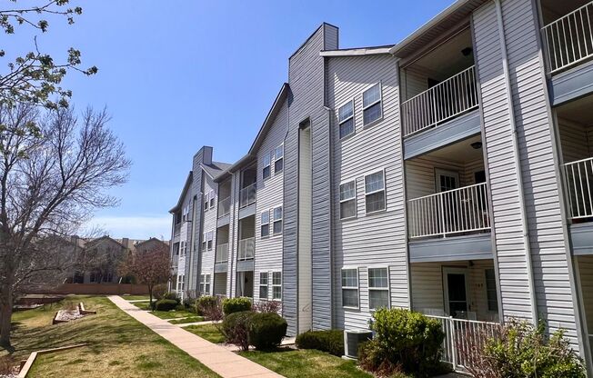 Bright and Spacious 2 Bd 2 Bath Condo