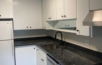 Updated extra large one bedroom at Woodlake