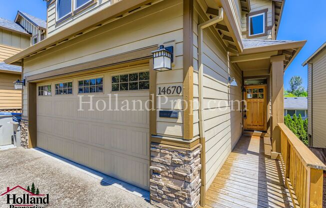 Stylish 3-Bedroom Home with Modern Comforts in Prime Tigard Location