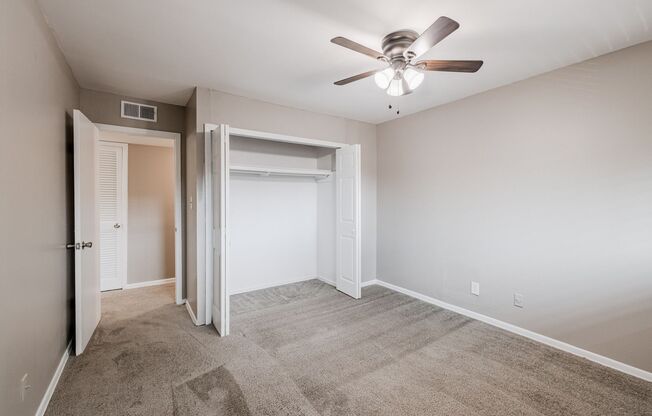 2 beds, 1 bath, 987 sqft, $1,399, Unit 2288-02