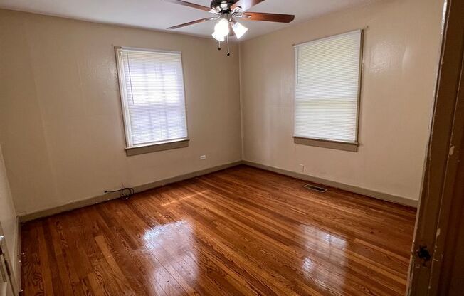 3 beds, 1 bath, $1,049