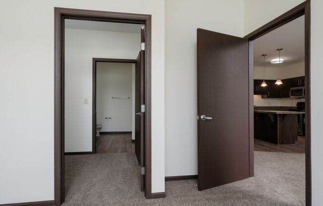 2 beds, 2 baths, 1,038 sqft, $1,885, Unit 209