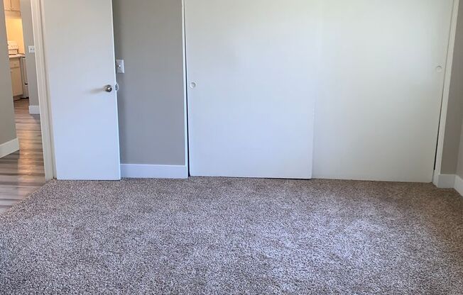 2 beds, 1 bath, 896 sqft, $2,050, Unit 108