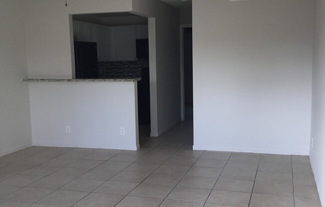 1 bed, 1 bath, 587 sqft, $1,750, Unit 203