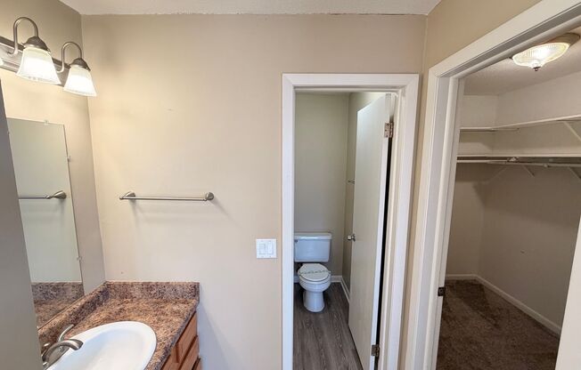 3 beds, 3 baths, 1,450 sqft, $1,620, Unit 1501-13