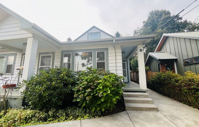 Charming Vintage 3 Bedroom 2 Bathroom Duplex is a Must See!!!