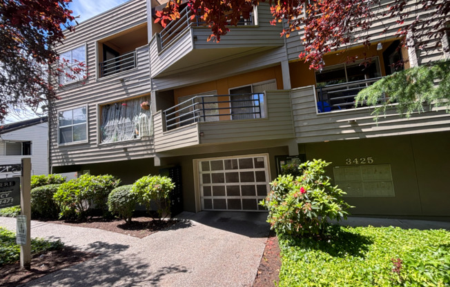 3425 14 AVE W