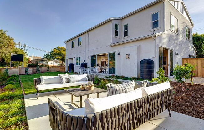 Fantastic 2 story Farm Home 4 bedrooms – 2.5 bath in the heart of Westchester