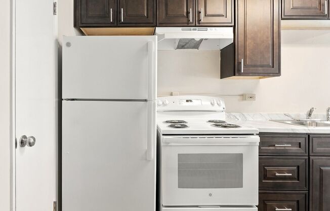 1 bed, 1 bath, 657 sqft, $1,300, Unit .