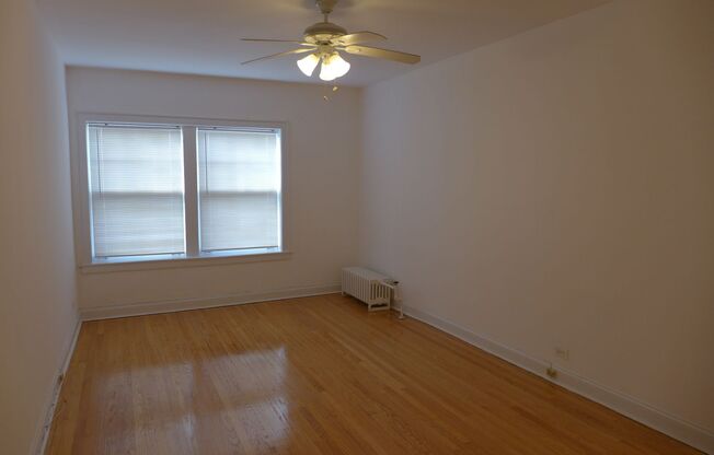 Lamon Courts Apartments