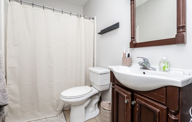 4 beds, 2 baths, 1,006 sqft, $6,750, Unit 404