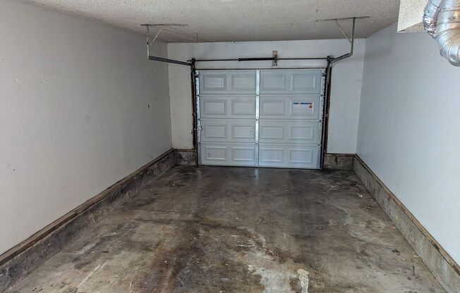 2 beds, 1.5 baths, $1,575