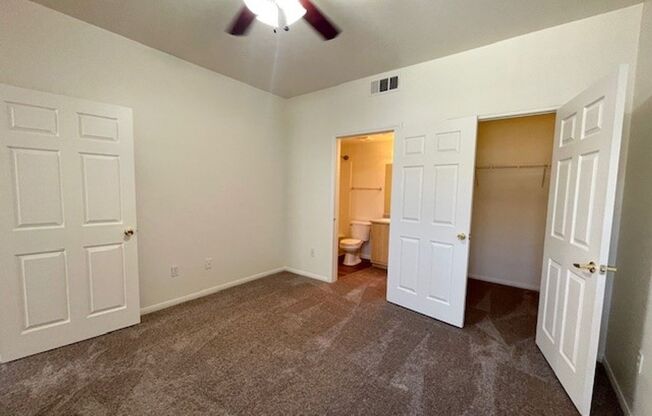 2 beds, 2 baths, $1,350, Unit # 1075