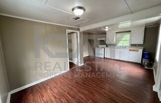 2 beds, 1 bath, $650