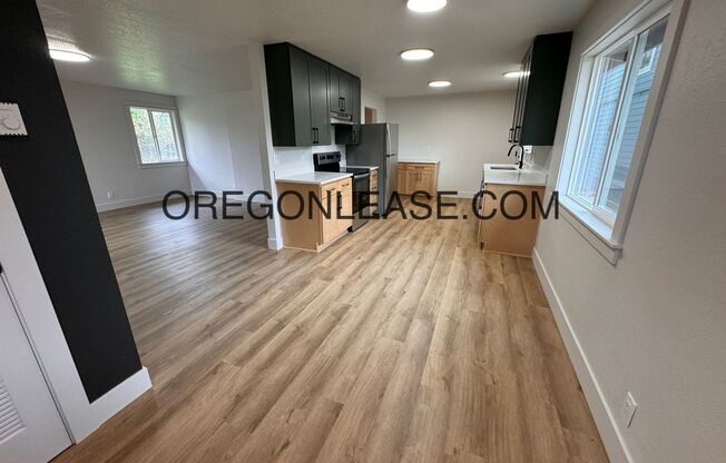 2 beds, 1 bath, 1,053 sqft, $1,795, Unit 2250 Edison