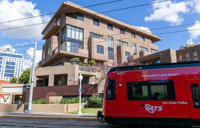 Sophisticated Urban Living in the Heart of San Diego’s Marina District