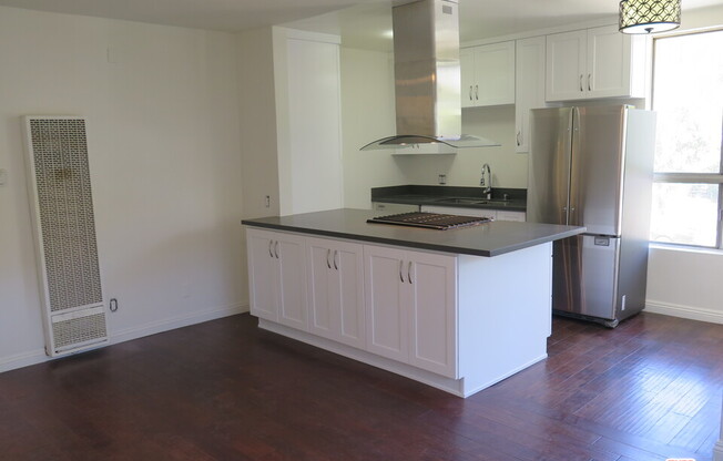 1 bed, 1 bath, 900 sqft, $2,575, Unit 4