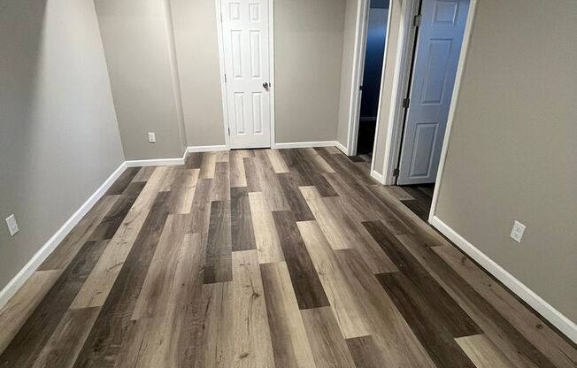 Spacious 3 Bedroom, 2-Bathroom Duplex - Pet Friendly - Section 8 Welcome!