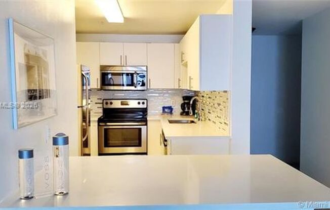 2 beds, 2 baths, $3,600, Unit # 1203