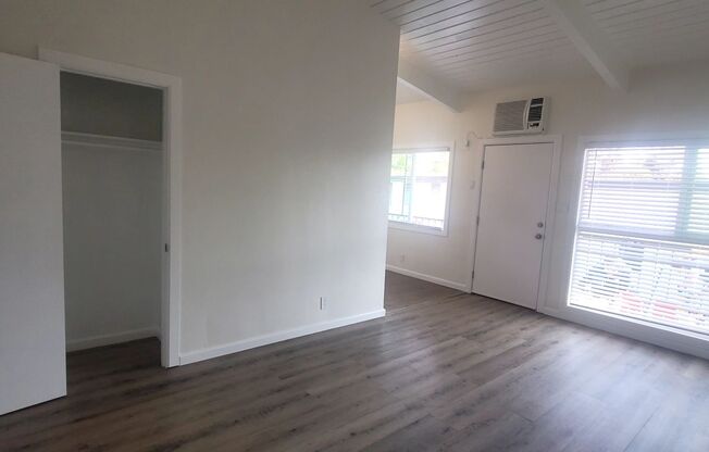 1 bed, 1 bath, $1,850, Unit #8