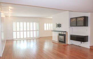 Stunning 2BD +2 BA | Desirable Santa Monica Neighborhood