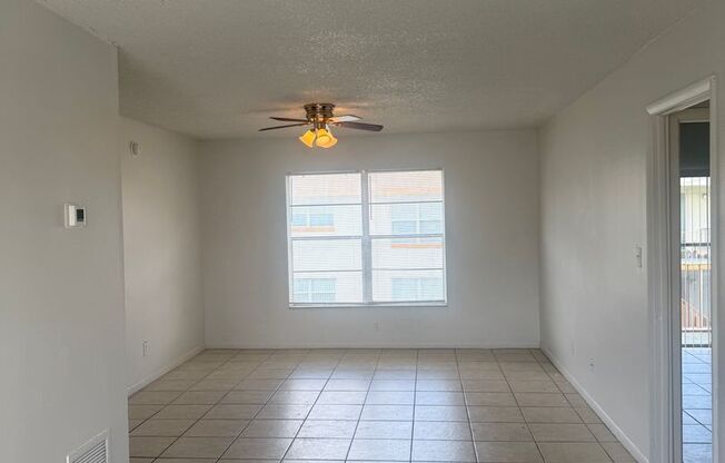 Condo in Essex Park Condo, Kissimmee