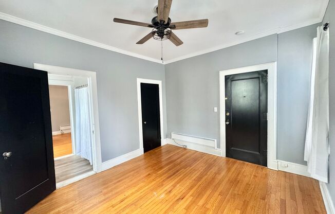 2 beds, 1 bath, $1,350, Unit 310