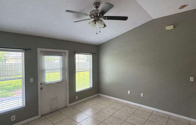 Central Lakeland 3bedroom 2 bath!