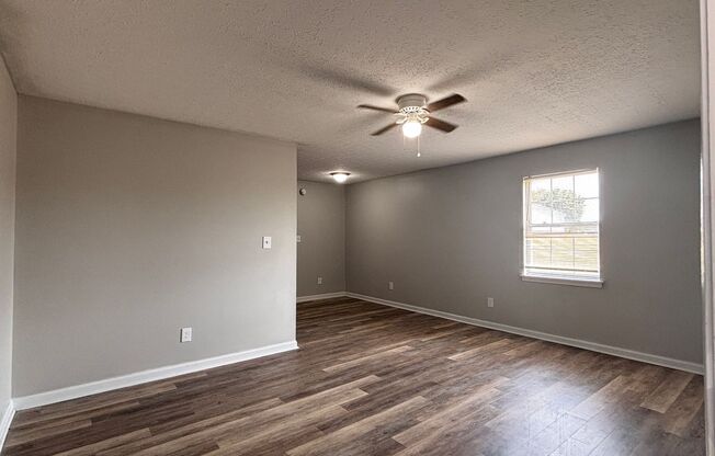 1 bed, 1 bath, 560 sqft, $745, Unit J63